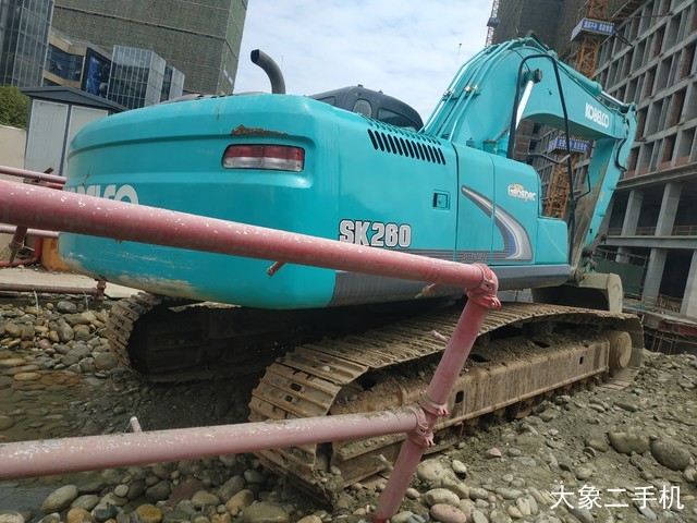 神钢 SK260LC-8 挖掘机