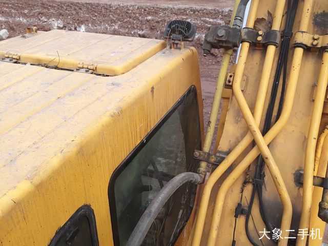 现代 R210W-9 挖掘机