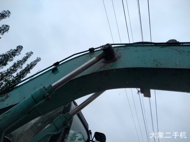 神钢 SK140LC-8 挖掘机