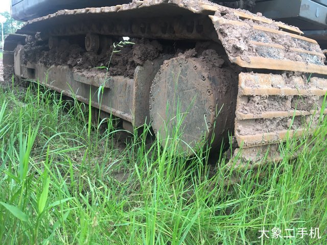 沃尔沃 EC210B 挖掘机