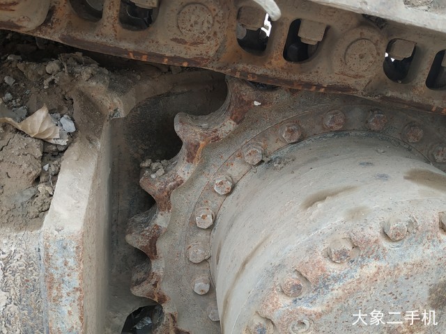 龙工 LG6225 挖掘机