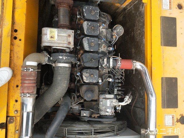 龙工 LG6215 挖掘机