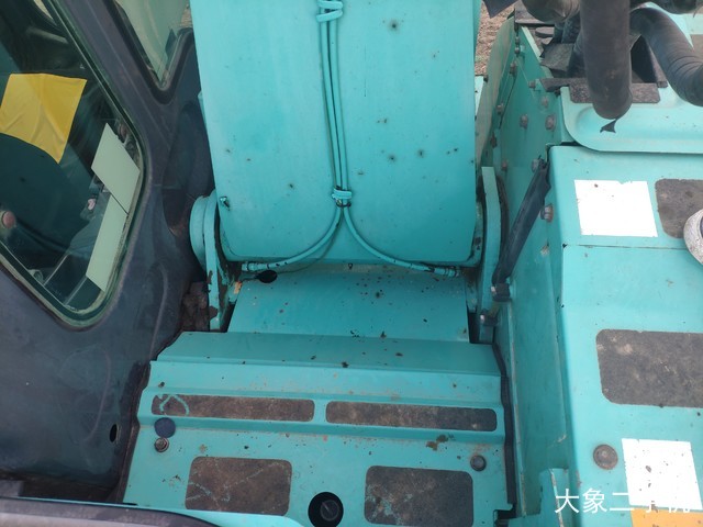 神钢 SK135SR 挖掘机