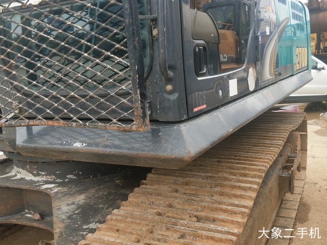 神钢 SK270D 挖掘机