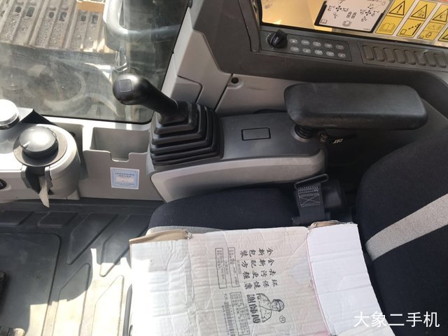 卡特彼勒 320EL 挖掘机