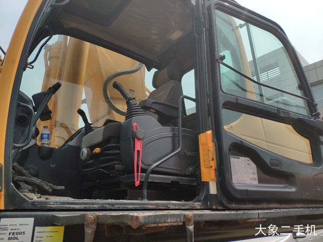 现代 R520L-9VS 挖掘机