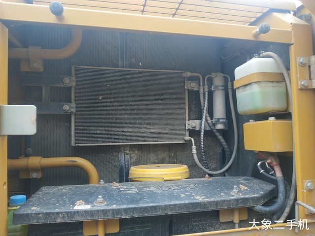 三一重工 SY215C-9 挖掘机