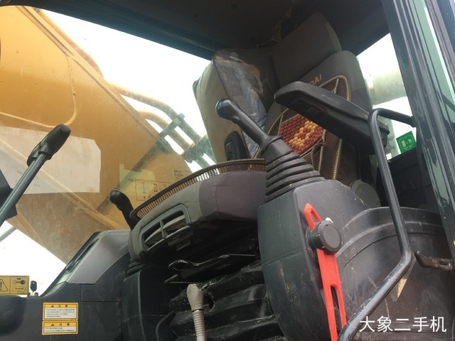 现代 R485LVS 挖掘机