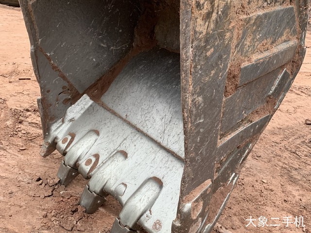 现代 R305LC-9T 挖掘机