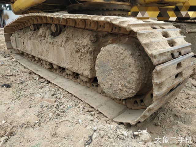 小松 PC220-8 挖掘机