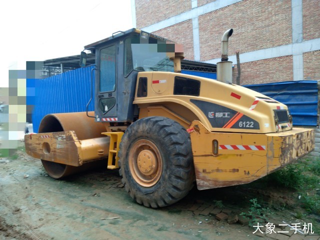 柳工 CLG622 压路机