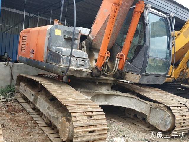 日立 ZX240LC-3 挖掘机