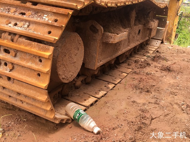 徐工 XE75D 挖掘机