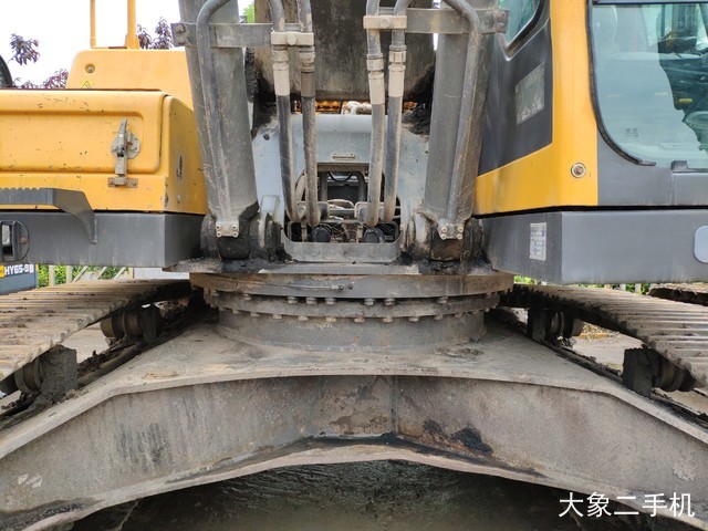 沃尔沃 EC290BLC 挖掘机