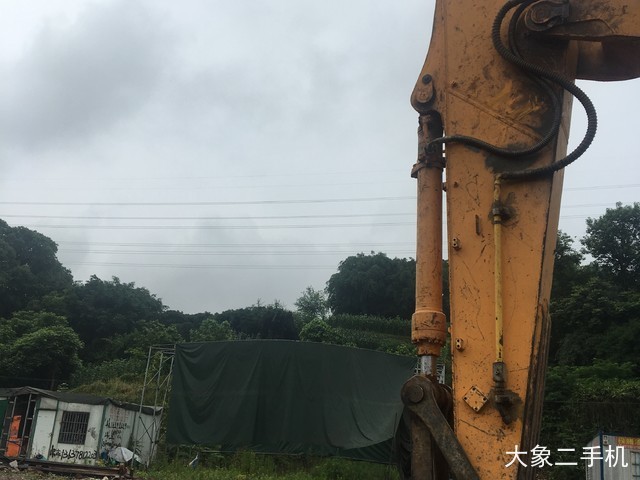 现代 R225LC-9T 挖掘机