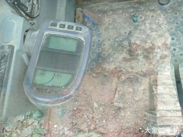 沃尔沃 EC210BLC 挖掘机