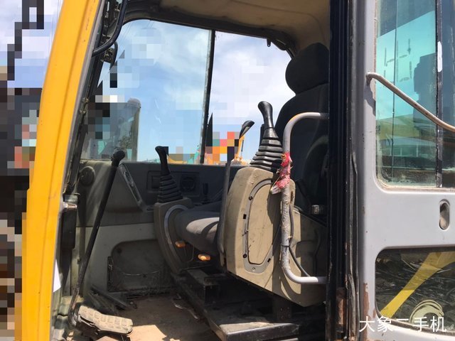 现代 R60-7 挖掘机