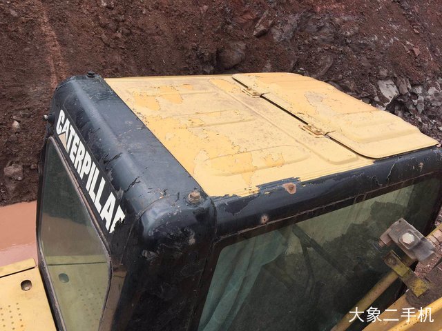 卡特彼勒 320D 挖掘机