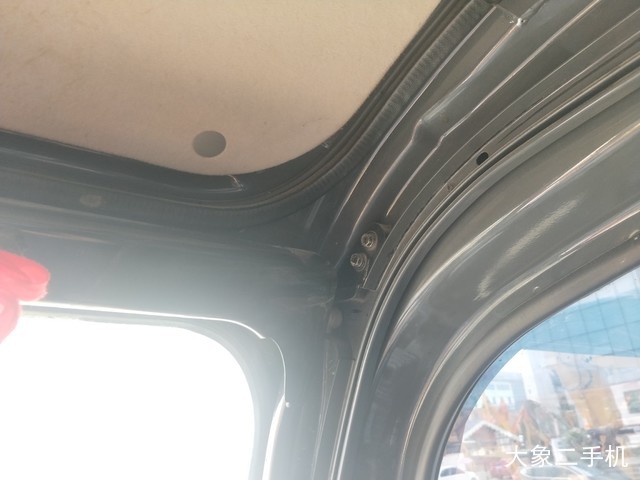 神钢 SK270D 挖掘机