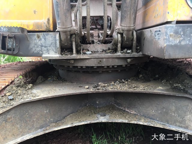 雷沃重工 FR220E 挖掘机