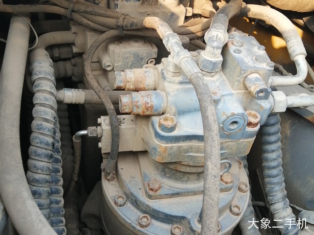 徐工 XE215D 挖掘机