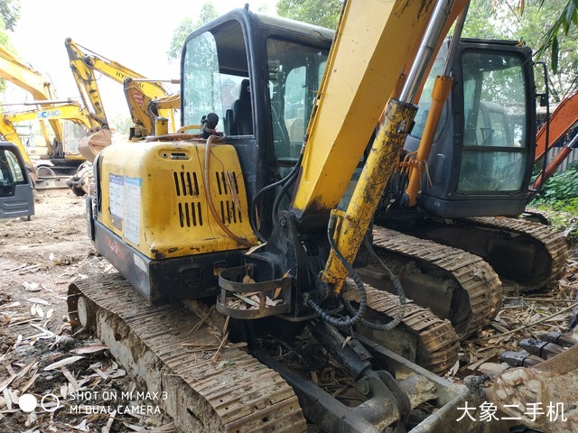 现代 R60-7 挖掘机