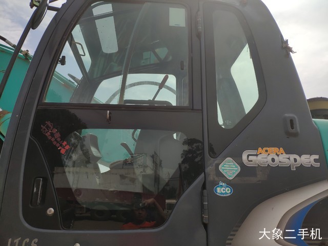 神钢 SK250LC-8 挖掘机