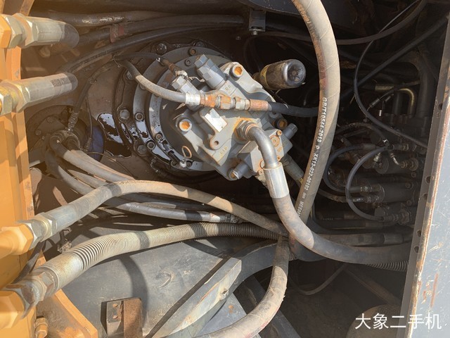 凯斯 CX240B 挖掘机