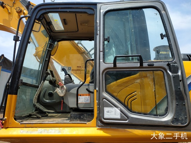 龙工 LG6245E 挖掘机