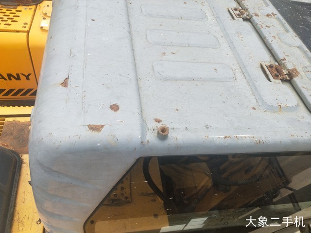 徐工 XE150D 挖掘机