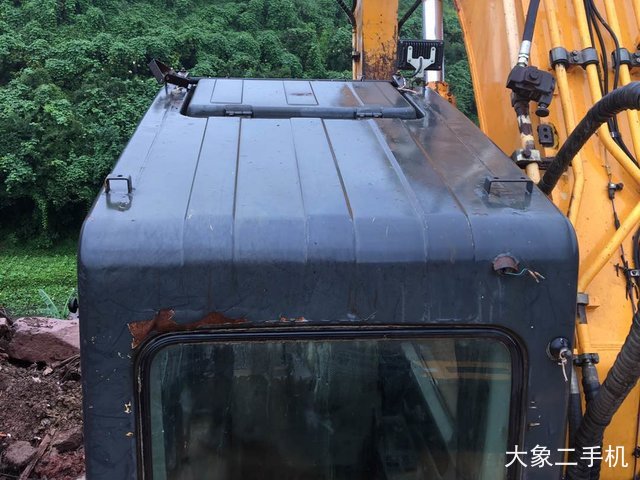 现代 R305LC-7 挖掘机