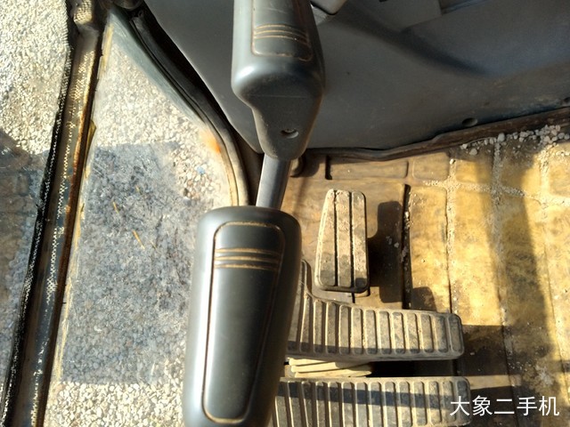 斗山 DX260LC 挖掘机