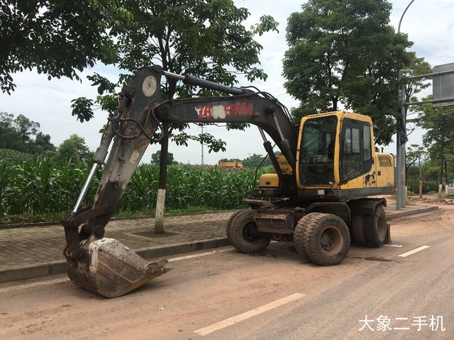 重庆勤牛 QNL150 挖掘机