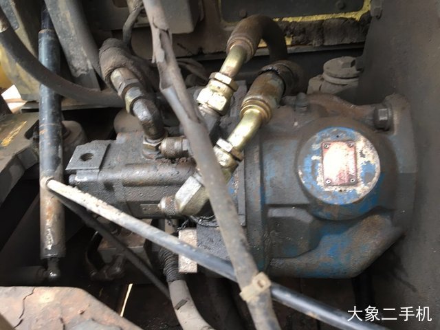 现代 R60-7 挖掘机