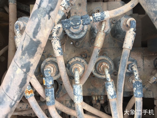 徐工 XE200D 挖掘机