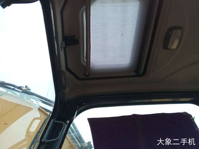 徐工 XE135D 挖掘机