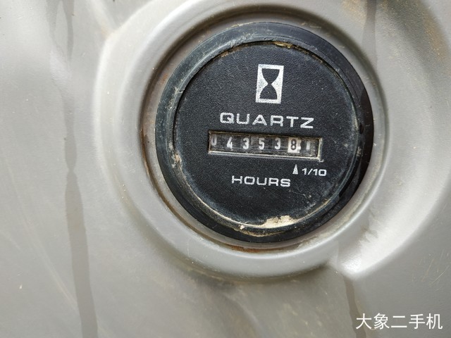 神钢 SK270D-8 挖掘机