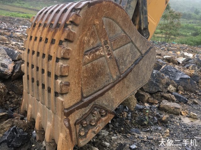 三一重工 SY365H-10 挖掘机