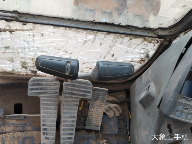 斗山 DX260LC 挖掘机