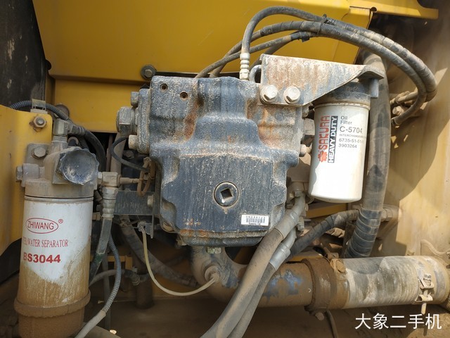 小松 PC240LC-8 挖掘机