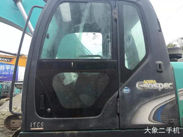 神钢 SK260LC-8 挖掘机