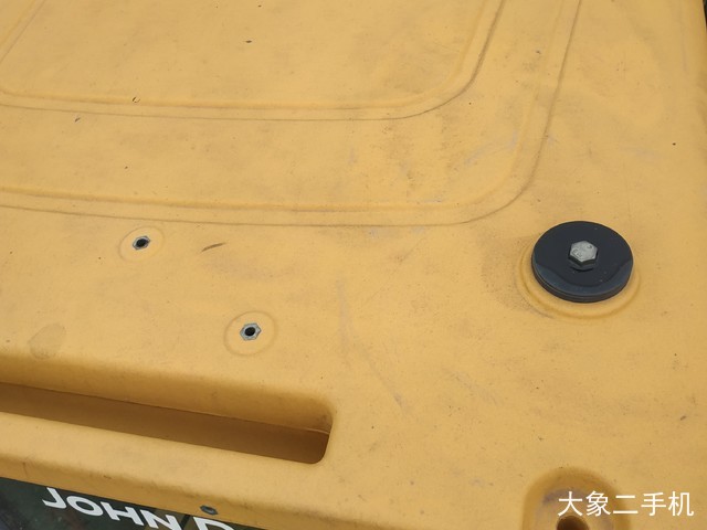 约翰迪尔 E210 LC 挖掘机