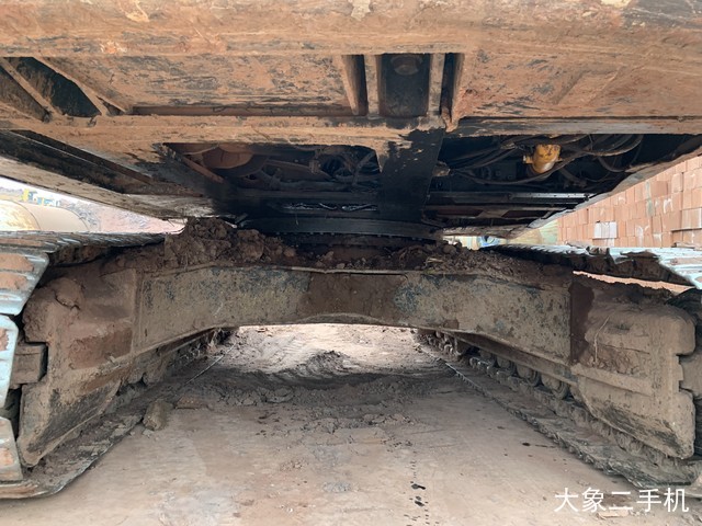 现代 R305LC-9T 挖掘机