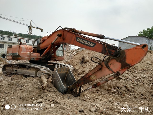 斗山 DH220LC-7 挖掘机