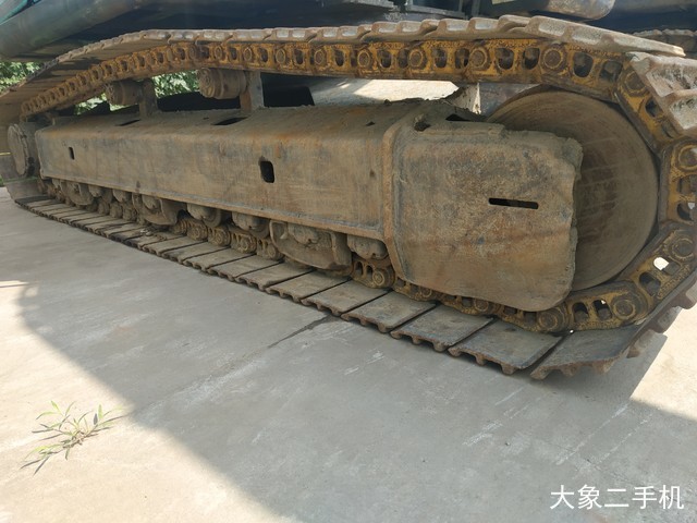 神钢 SK260LC-8 挖掘机