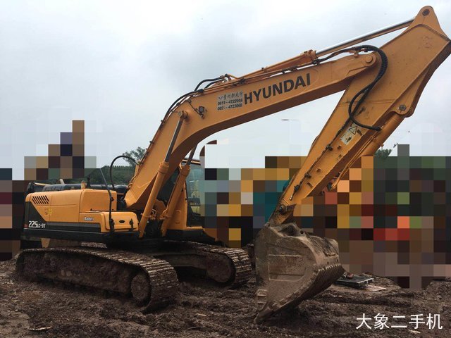 现代 R225LC-9T 挖掘机