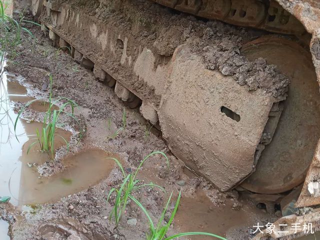 徐工 XE150D 挖掘机