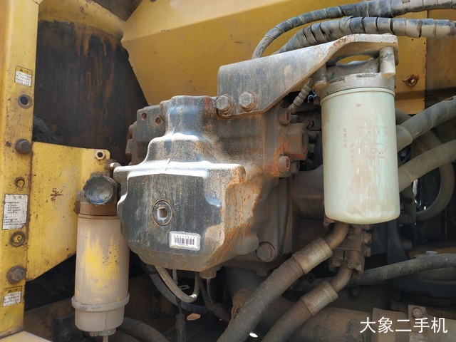 小松 PC240LC-8 挖掘机