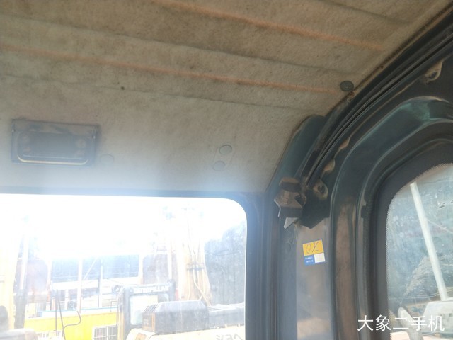 神钢 SK260LC-8 挖掘机