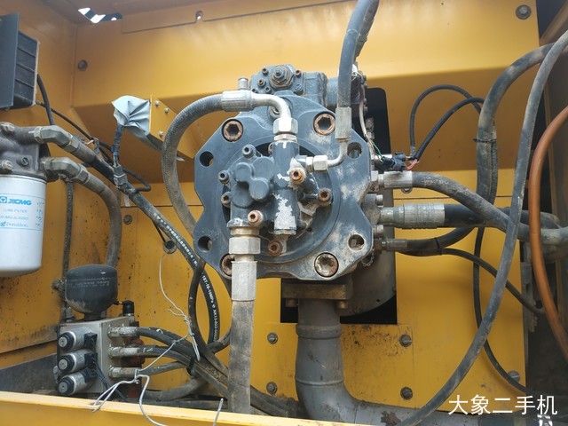 徐工 XE370CA 挖掘机